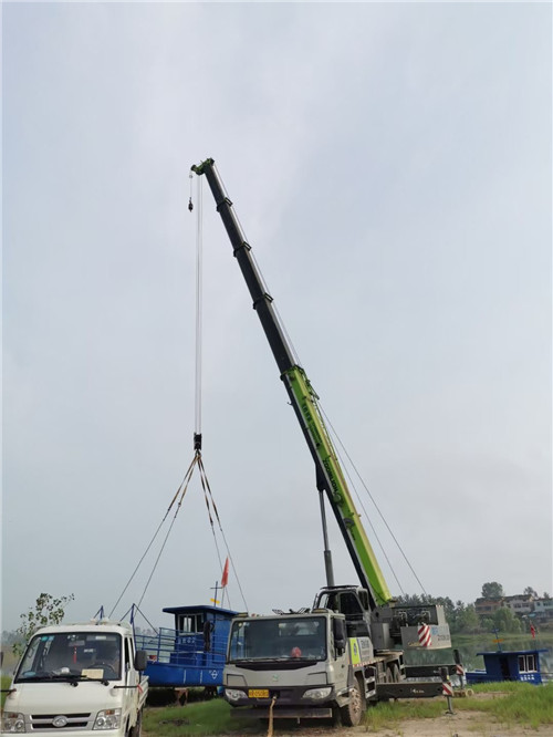 望花区桥梁建设吊装案例